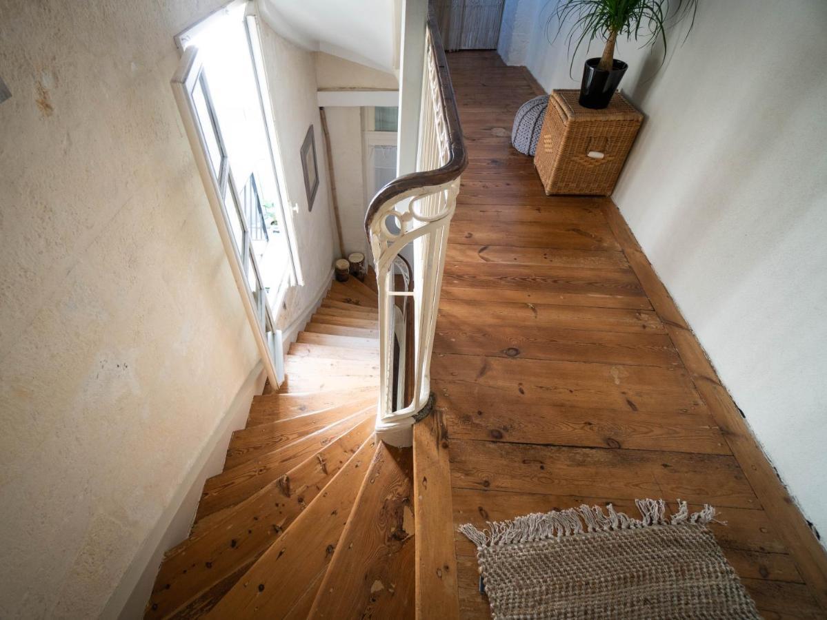 Guest house La Belle Amarre-bed And Breakfast-maison D'hotes La Rochelle (Charente-Maritime)