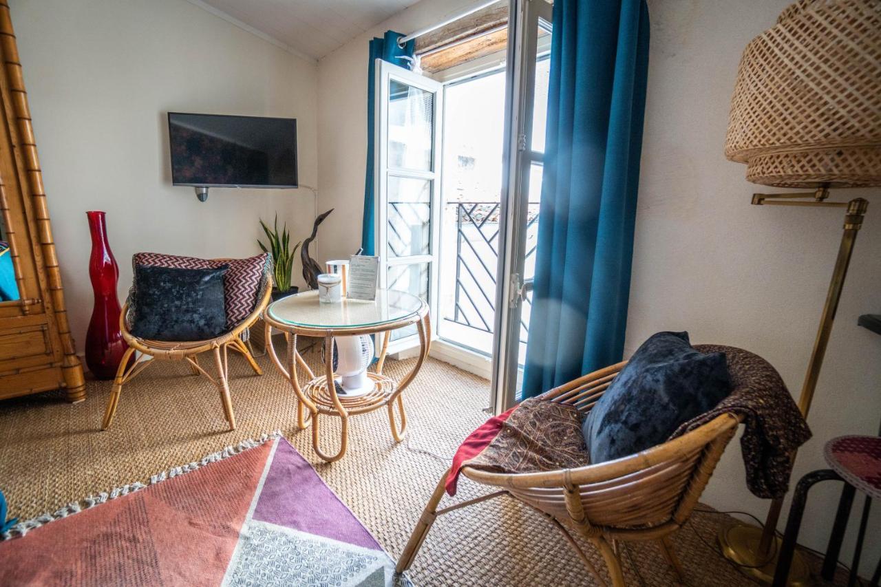 La Belle Amarre-bed And Breakfast-maison D'hotes Guest house La Rochelle (Charente-Maritime)