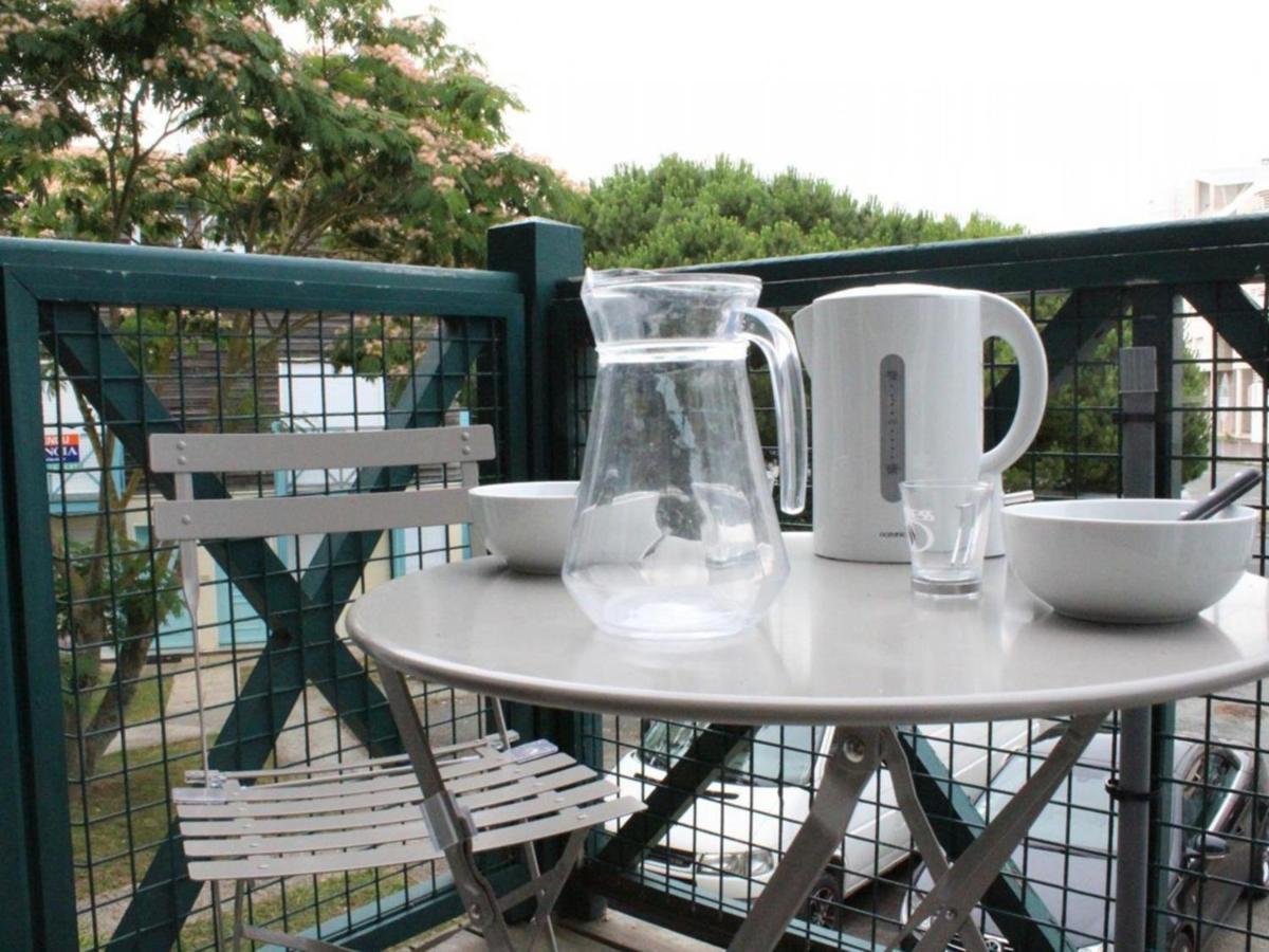 Avec Mezzanine, Balcon Et Parking Proche Et Centre, La Rochelle - Fr-1-246-211 * La Rochelle (Charente-Maritime)