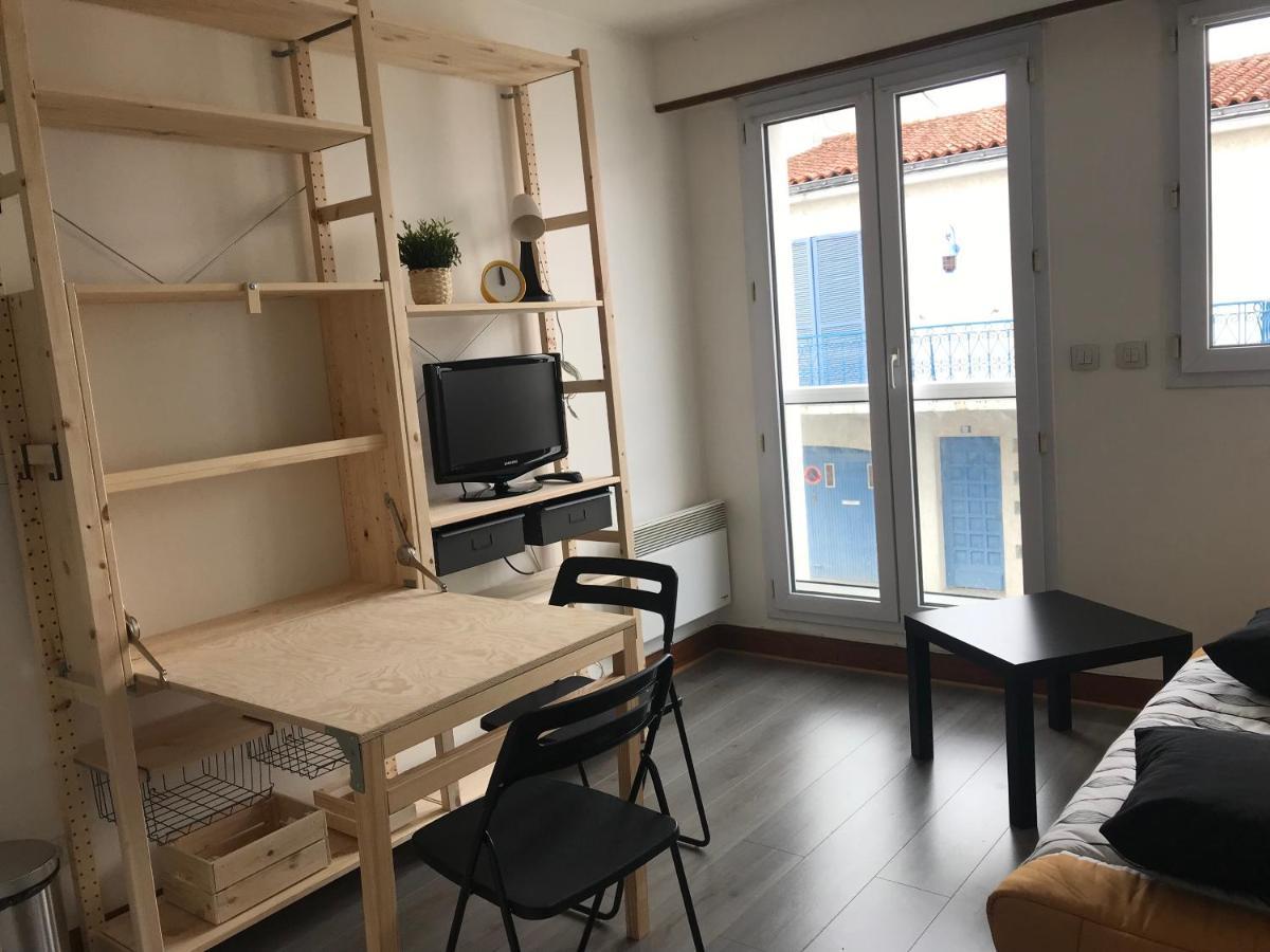 Votre Pied A Terre Sur Le Port De La Rochelle *