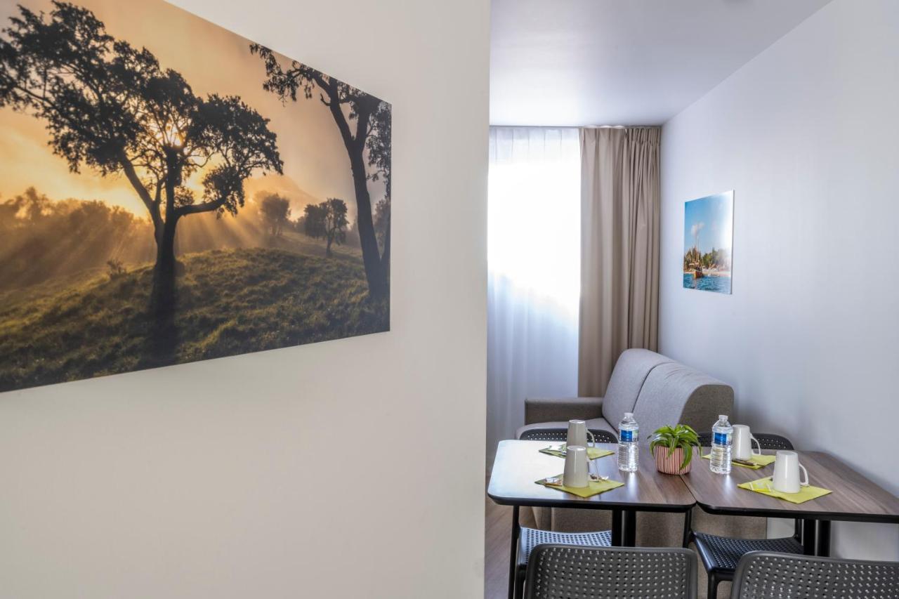 Athome Et * La Rochelle (Charente-Maritime)