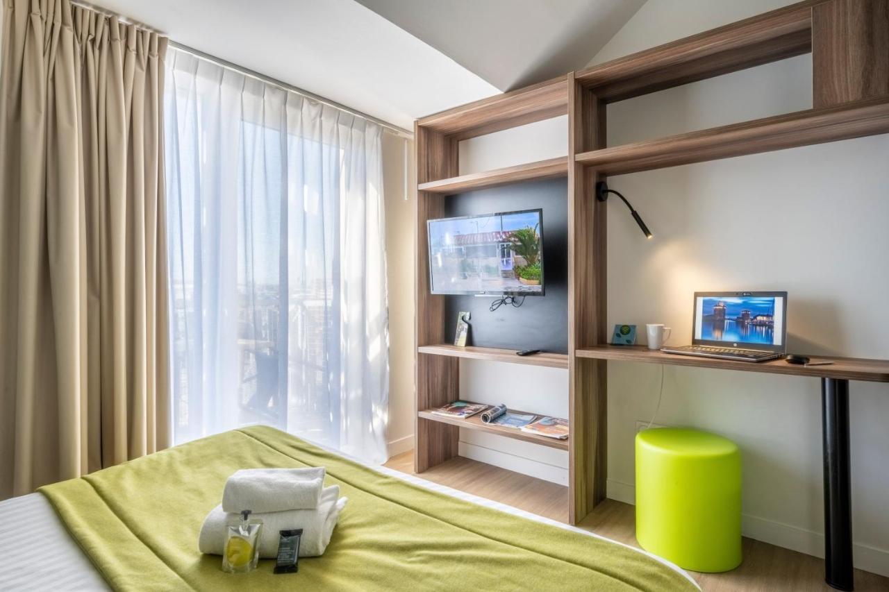 Athome Et Appart hôtel *
