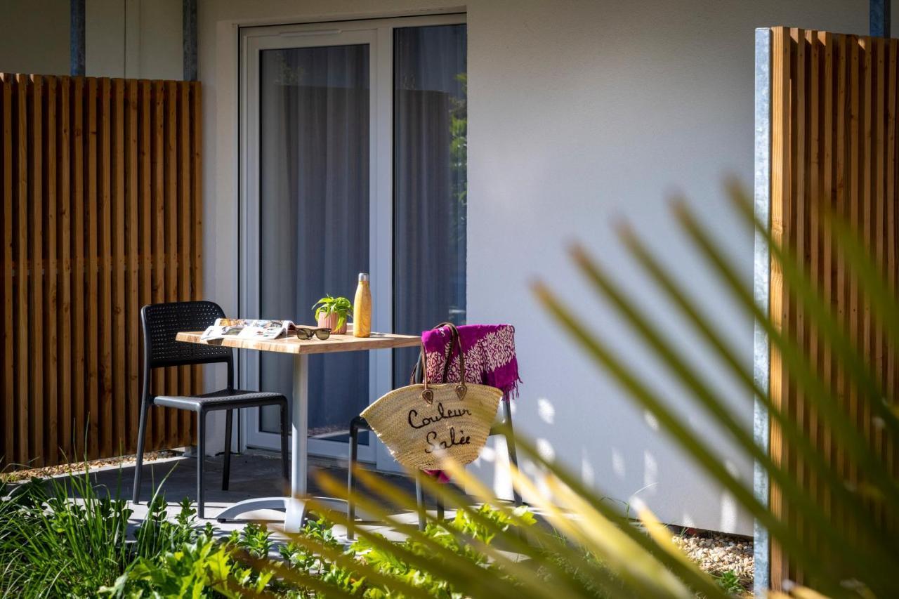 Athome Et *