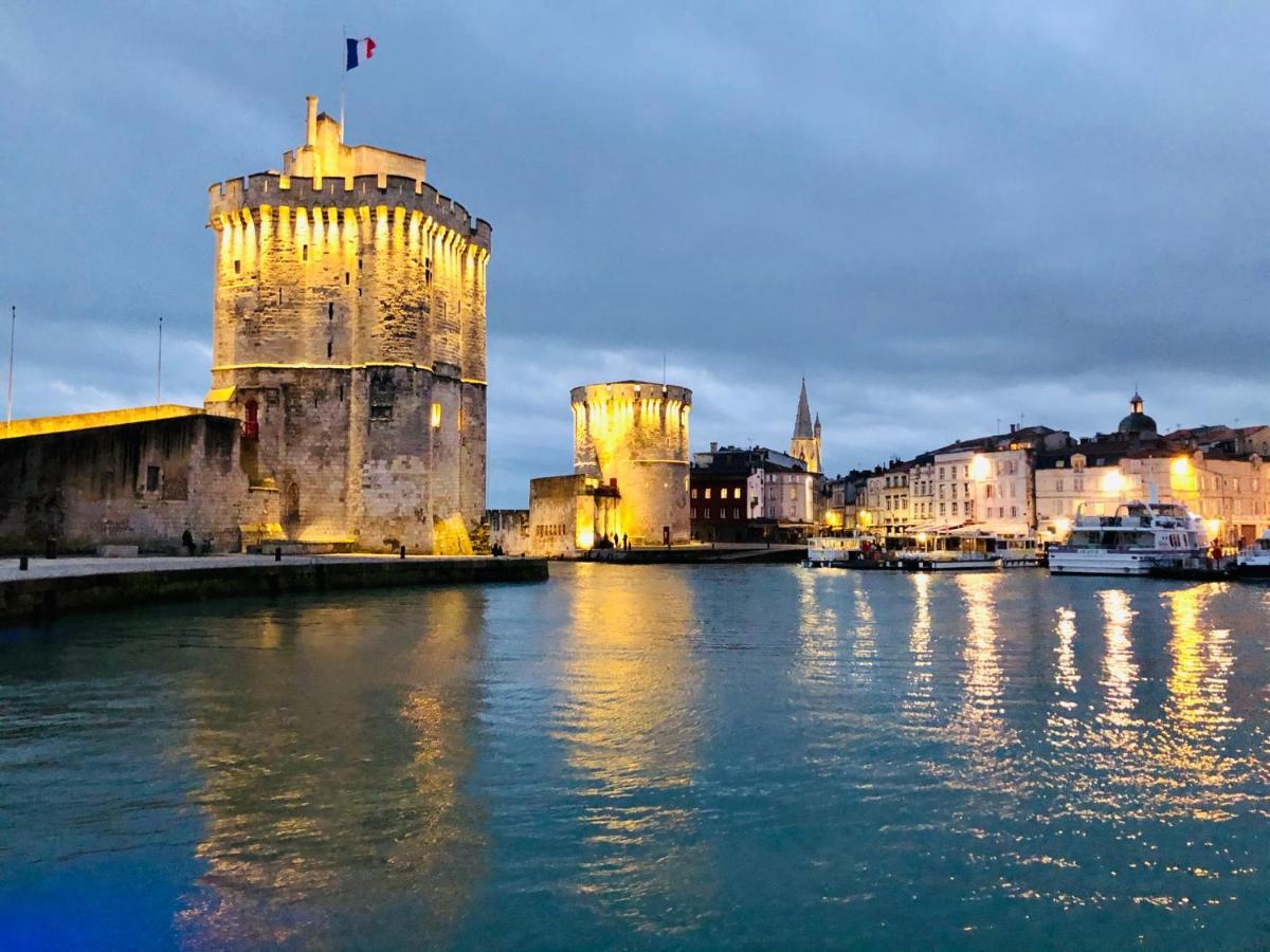 Bateau-hôtel Nuit Insolite Sur Un Voilier Au Cœur De La Rochelle La Rochelle (Charente-Maritime)