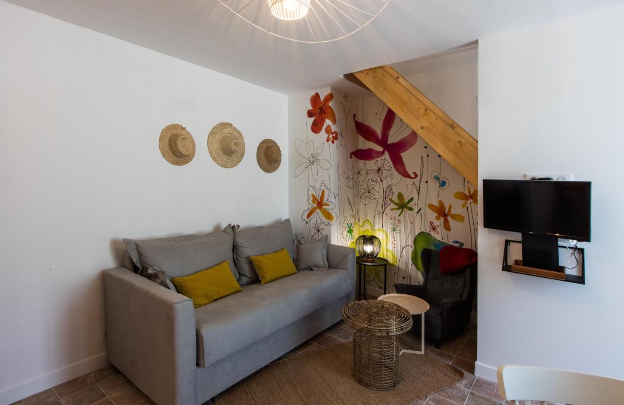 Apartment Les De Charly-superbe Duplex Dans Un Particulier, Parking Prive Gratuit