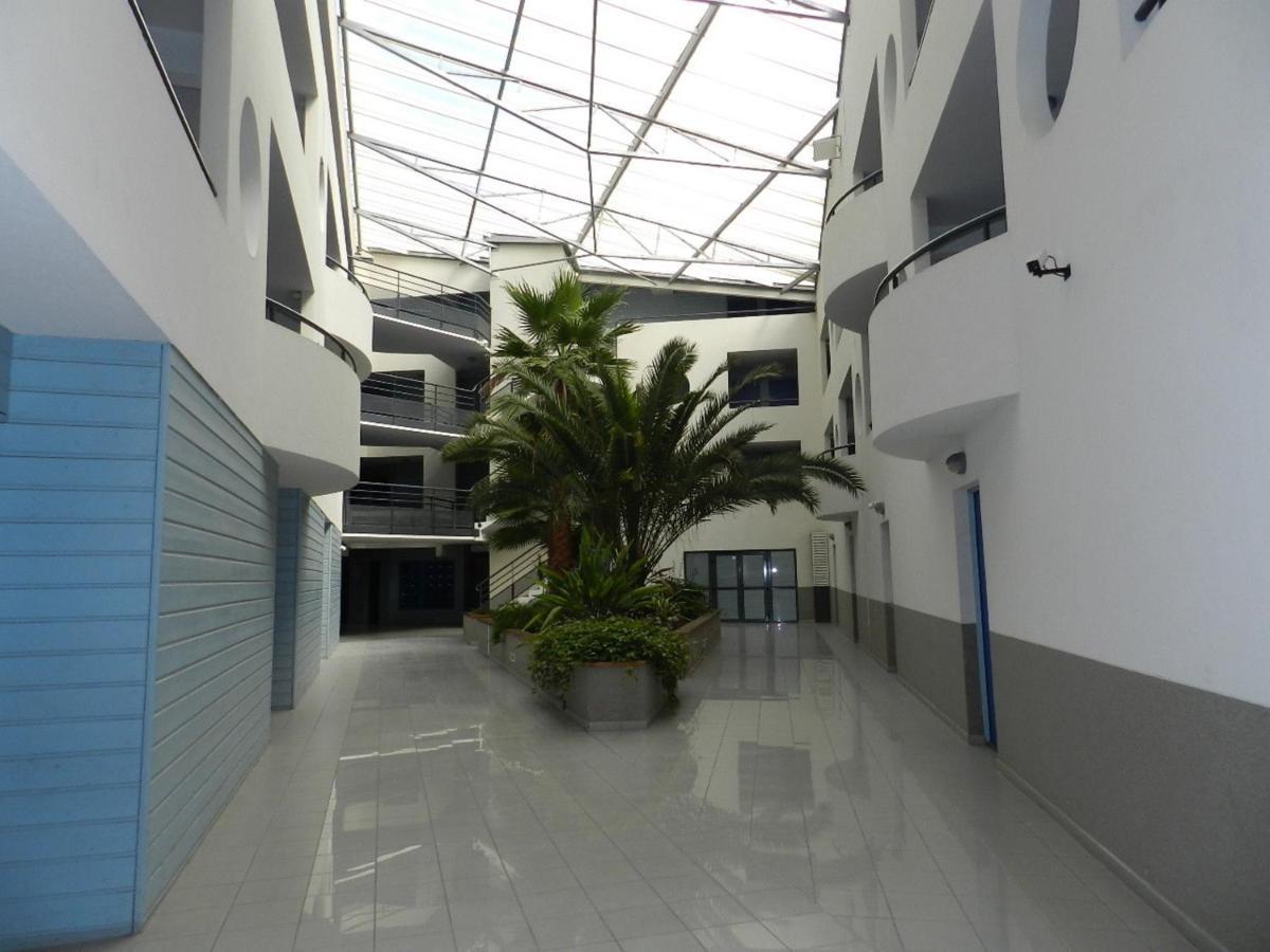 Appartement La Rochelle, 1 Pièce, 2 Personnes - Fr-1-551-10 La Rochelle (Charente-Maritime)