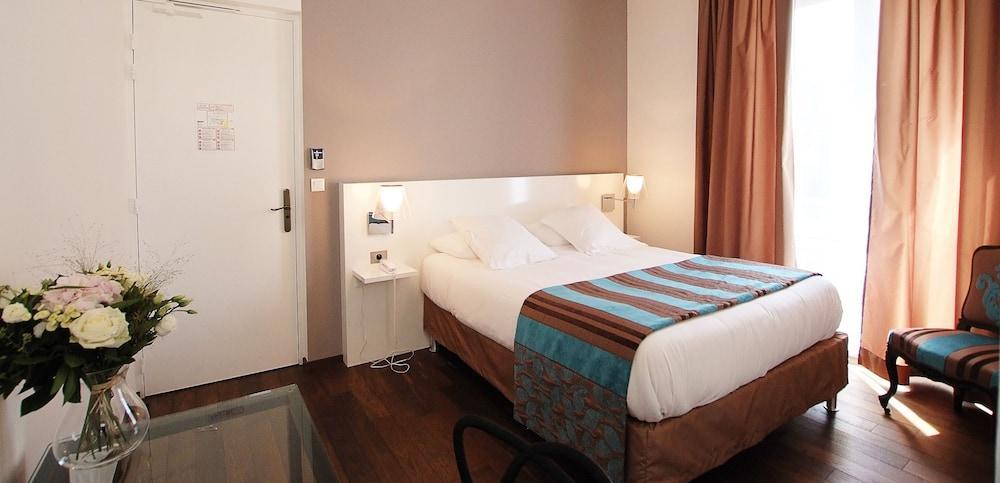 Le Manoir Hotel 3*