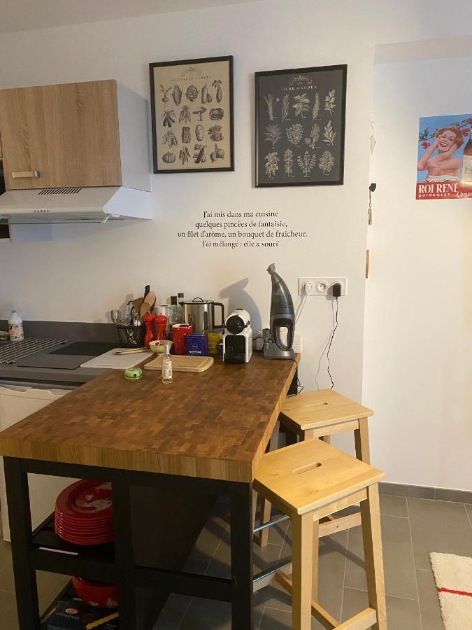 Joli Petit Nid Douillet En Centre * La Rochelle (Charente-Maritime)