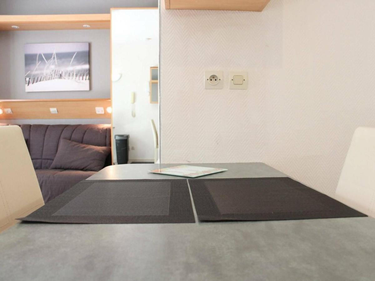 Apartment Cosy A La Rochelle Avec Terrasse, Piscine Et Parking Prive - Fr-1-246-121 *