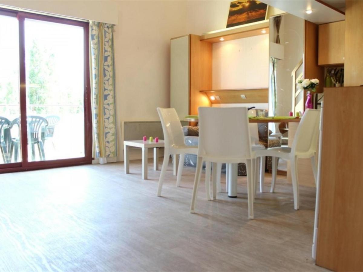 Apartment La Rochelle, 3 Pieces, 6 Personnes - Fr-1-246-8 *