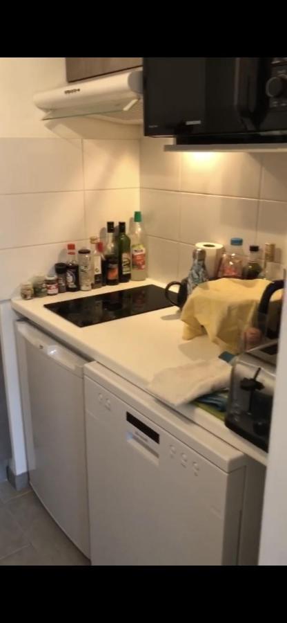 Joli De Standing Meuble Avec Balcon Plein Centre Ville * La Rochelle (Charente-Maritime)