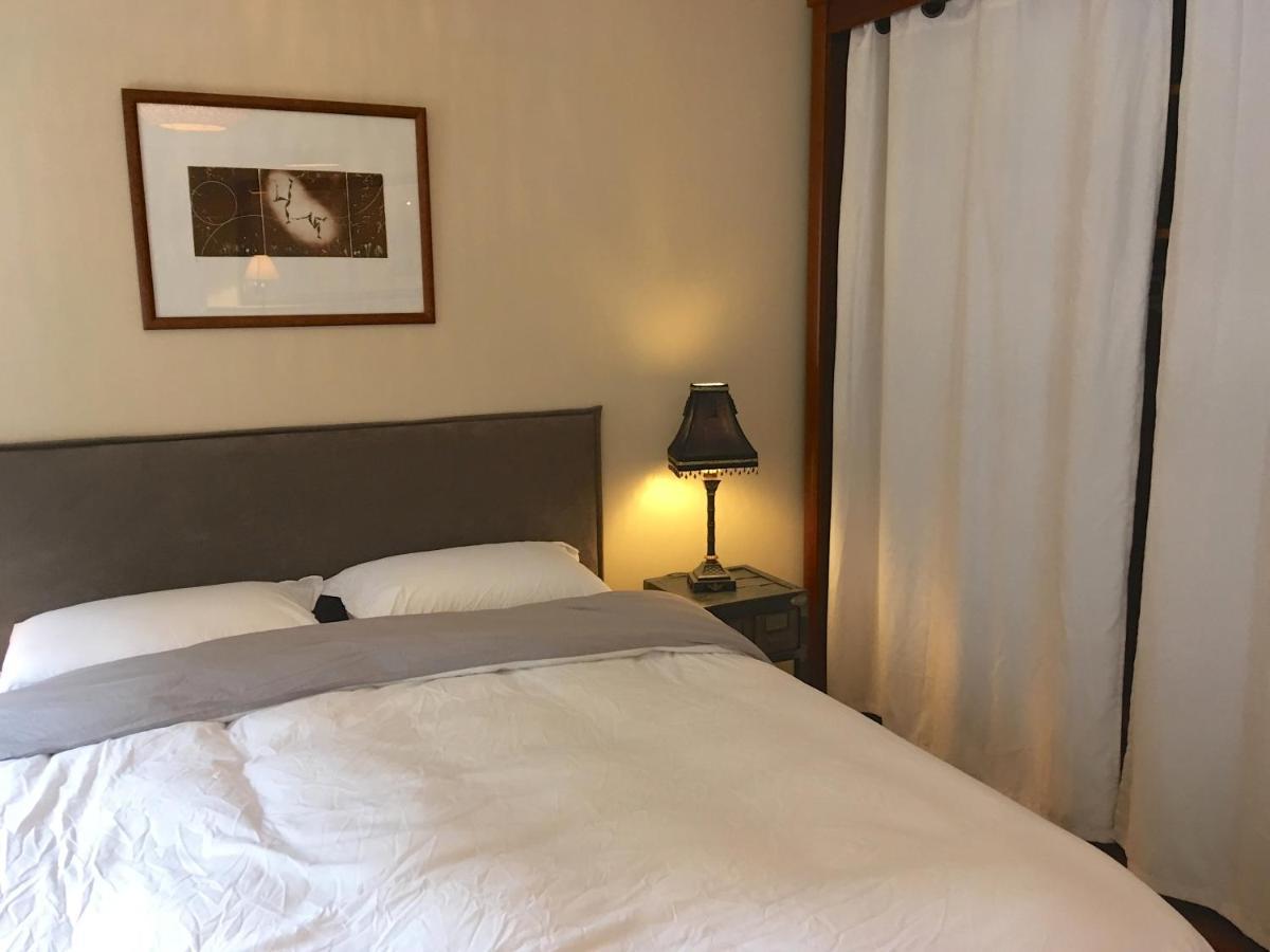 Le Montaigne Apartment *