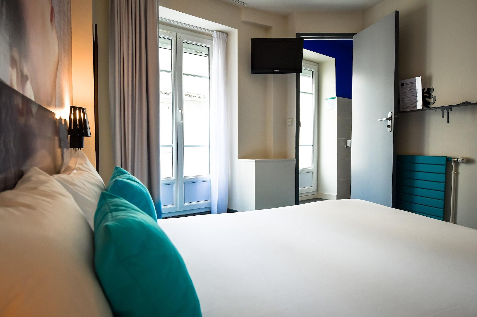 Cit'hotel Le Bord'o Vieux Port Hotel