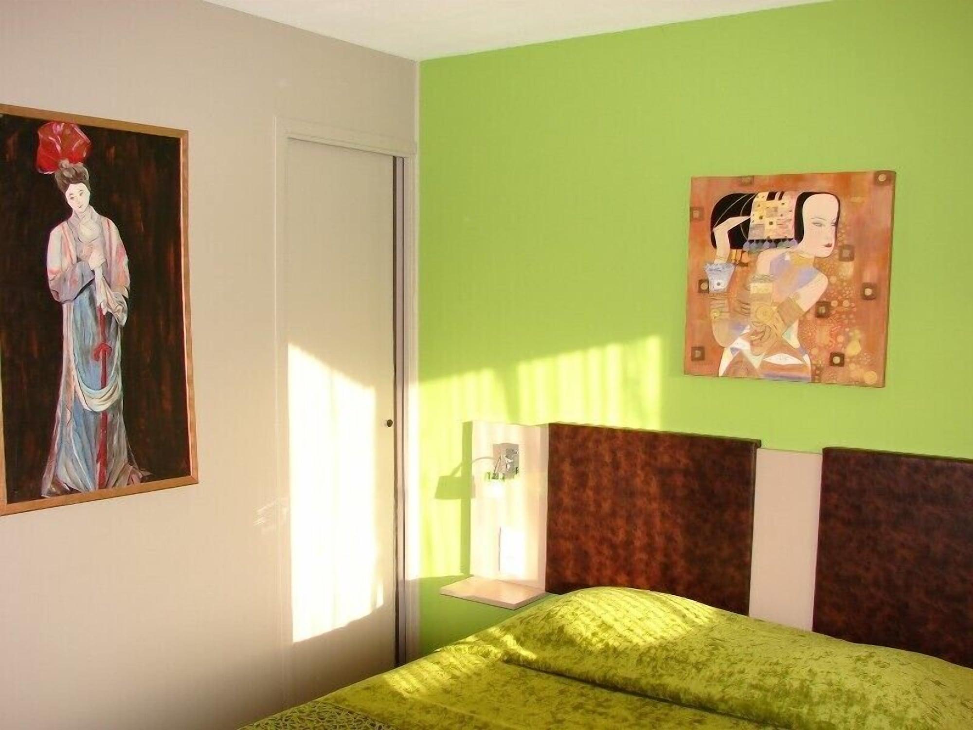 Hotel Savary