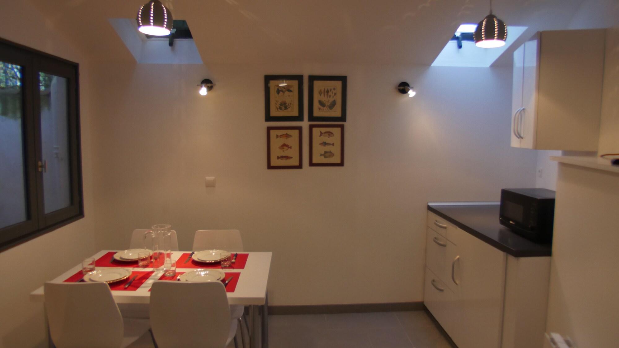 Hotel Savary La Rochelle (Charente-Maritime)