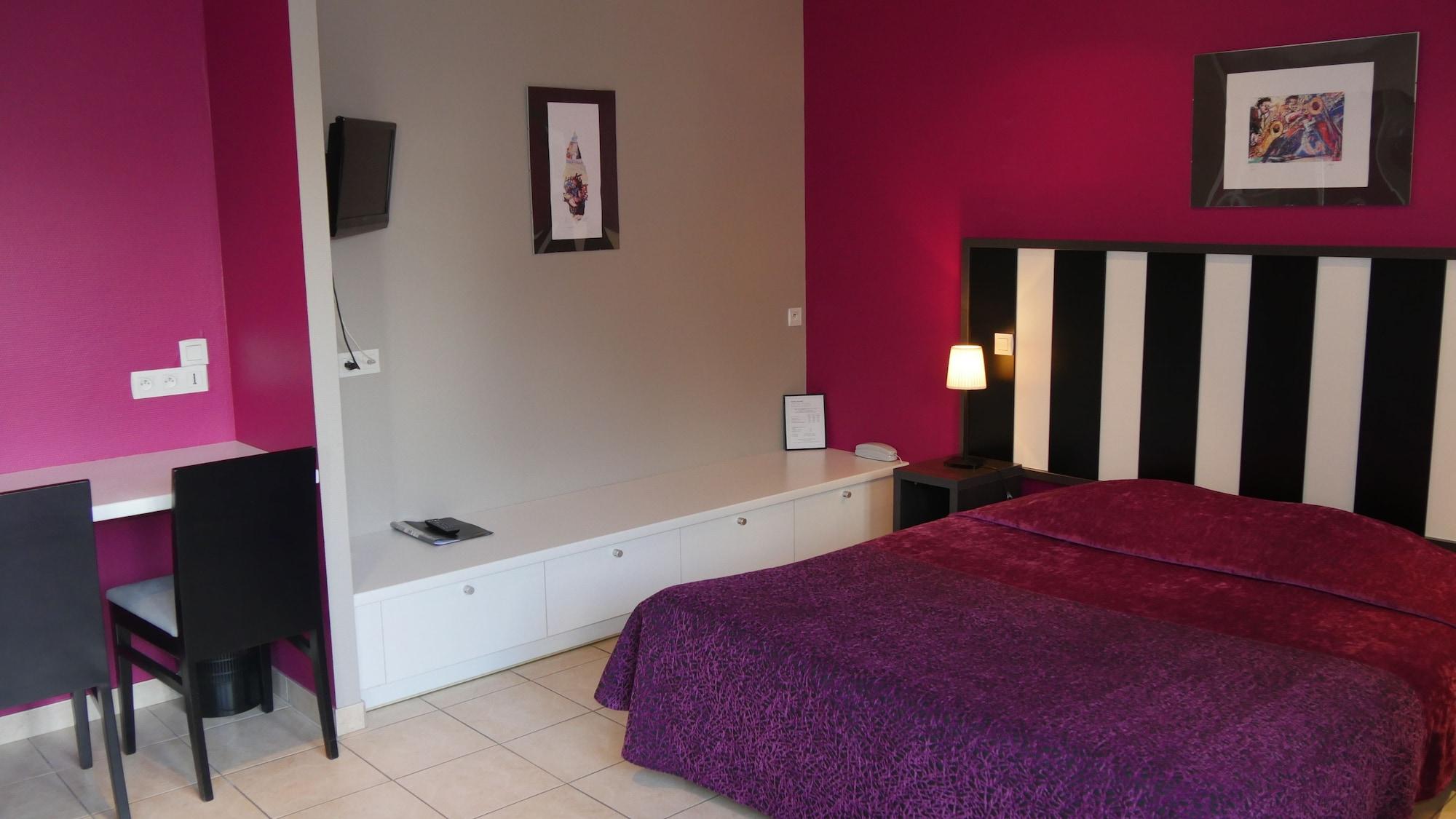 Hotel Savary La Rochelle (Charente-Maritime)