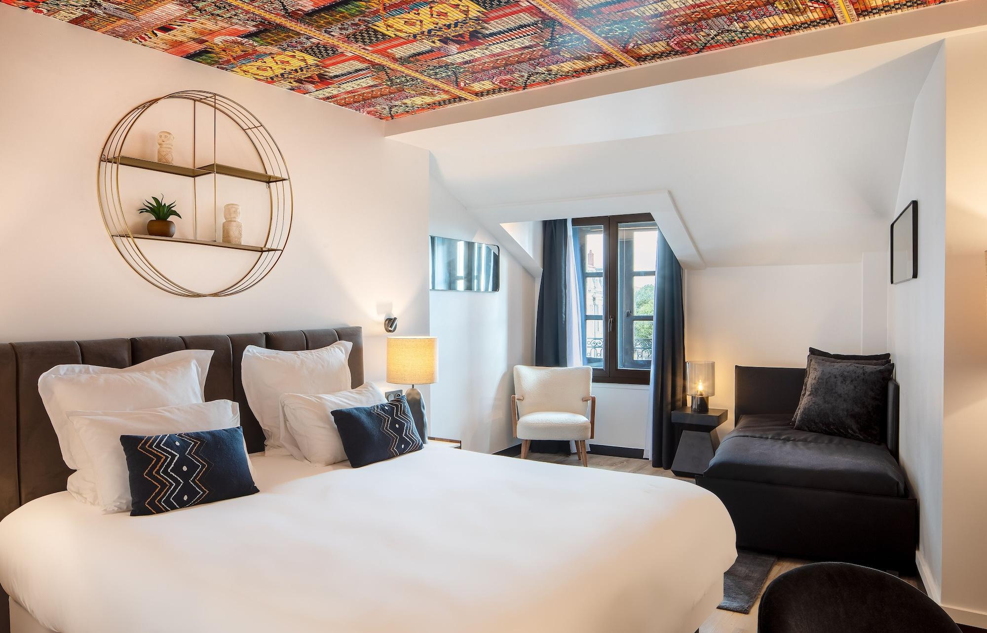 Maisons Du Monde & - La Rochelle Vieux Port Hotel 3*