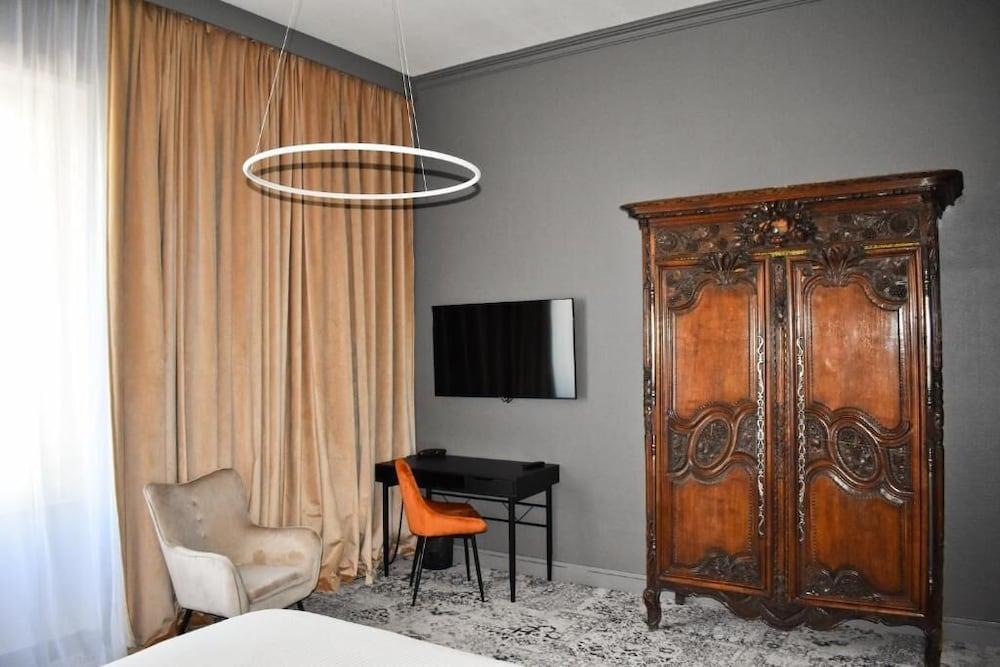 Le Champlain Hotel 4*