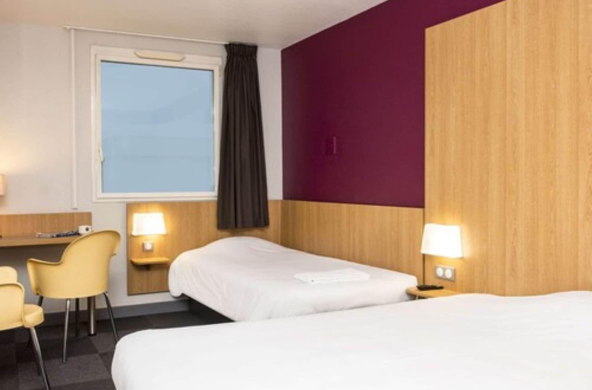 Hotel La Rochelle Centre 2*