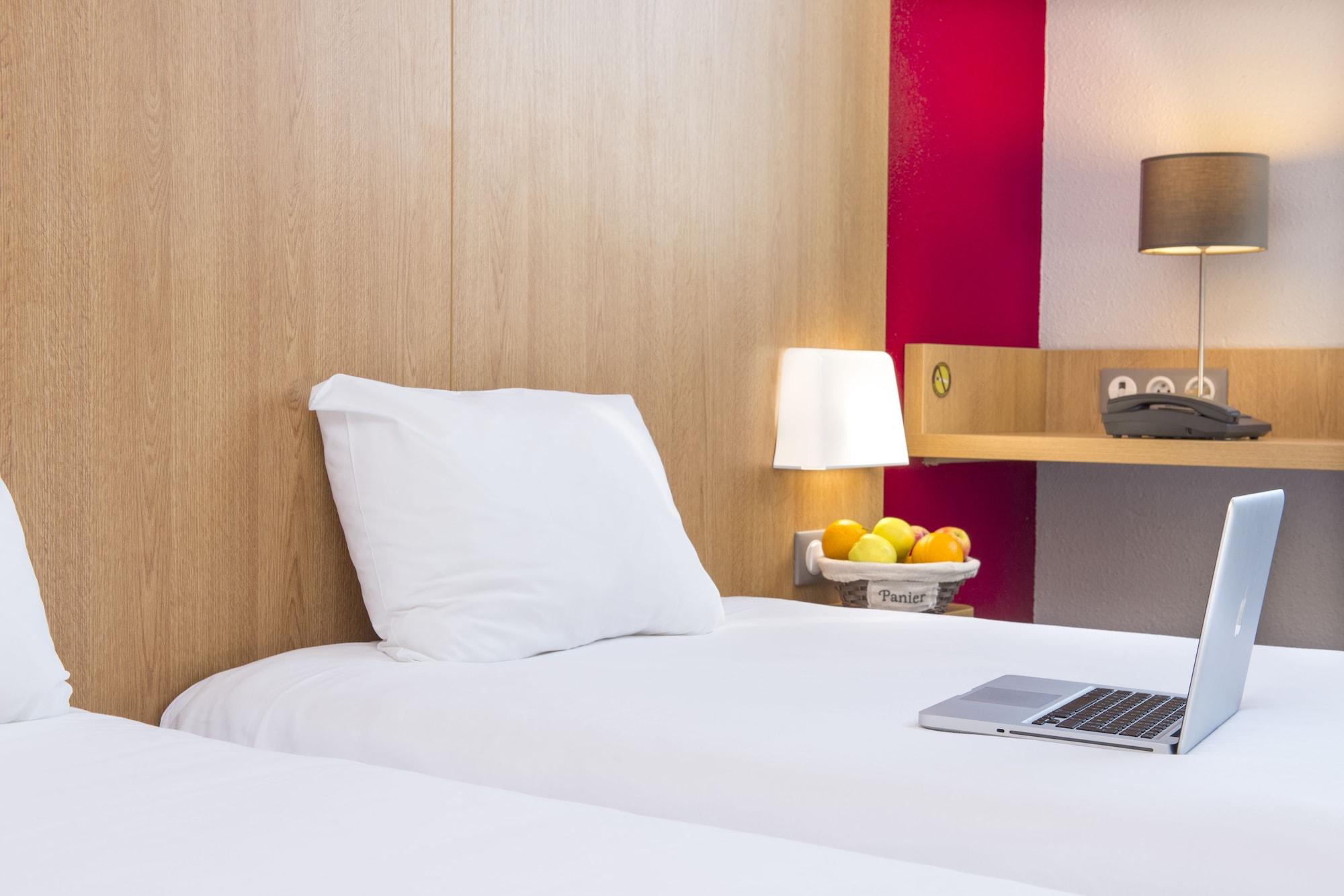 Hotel La Rochelle Centre 2*