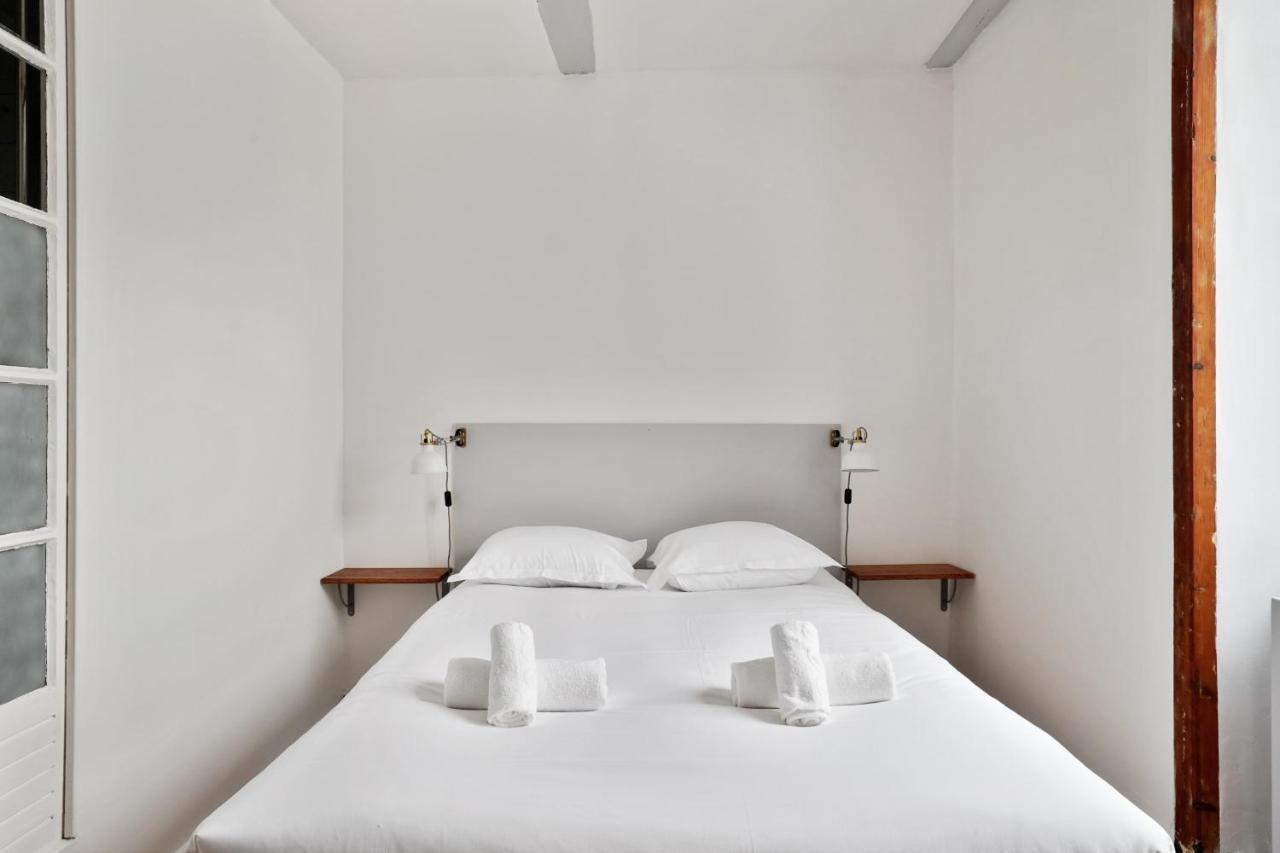 Large And Charming Studio In The Heart Of La Rochelle - Welkeys *