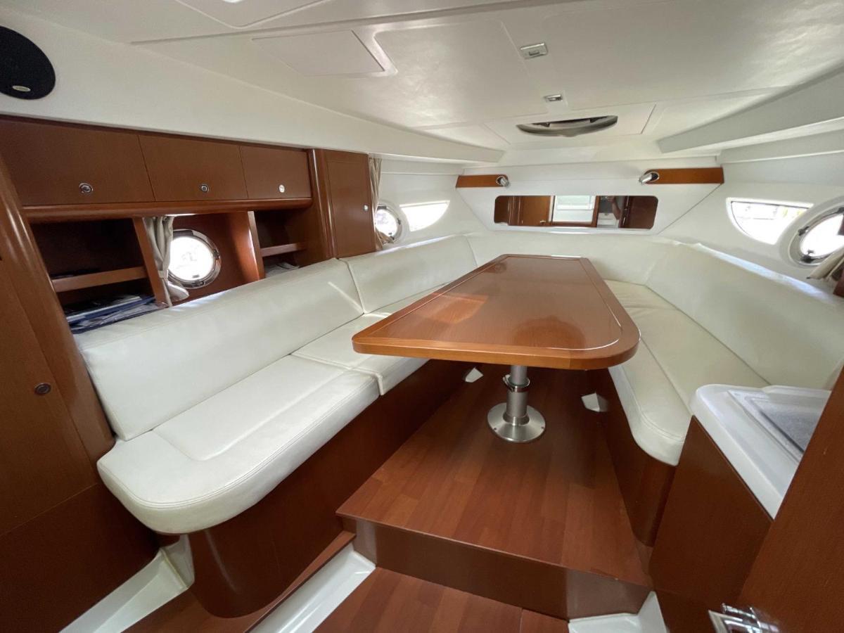 Life&boat *