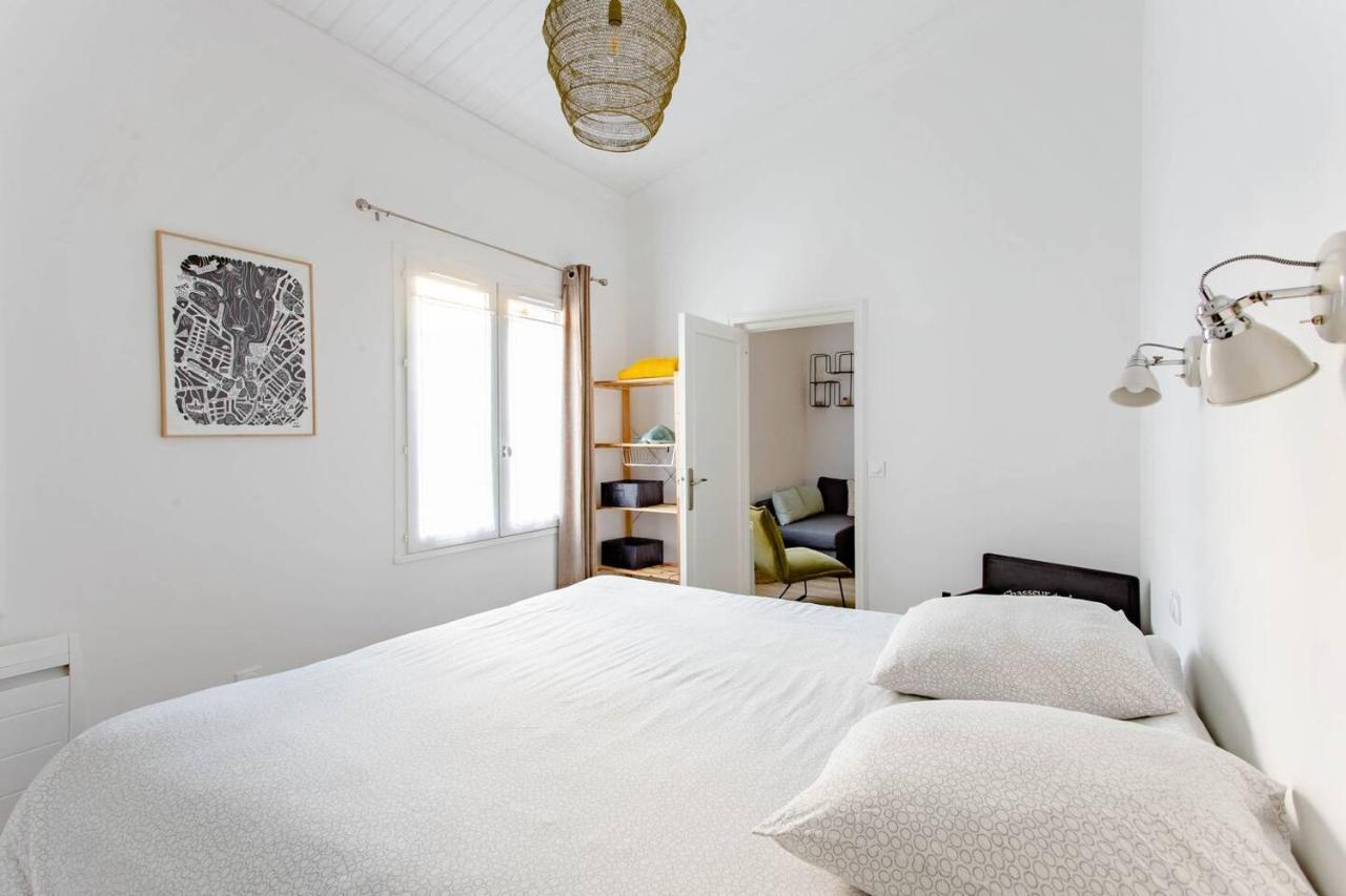 Superbe Duplex De 70m2 Avec 2 Chambres En Hyper Centre Au Calme Sur Cour Classé 3 Etoiles Avec Parking En Option Appartement La Rochelle (Charente-Maritime)