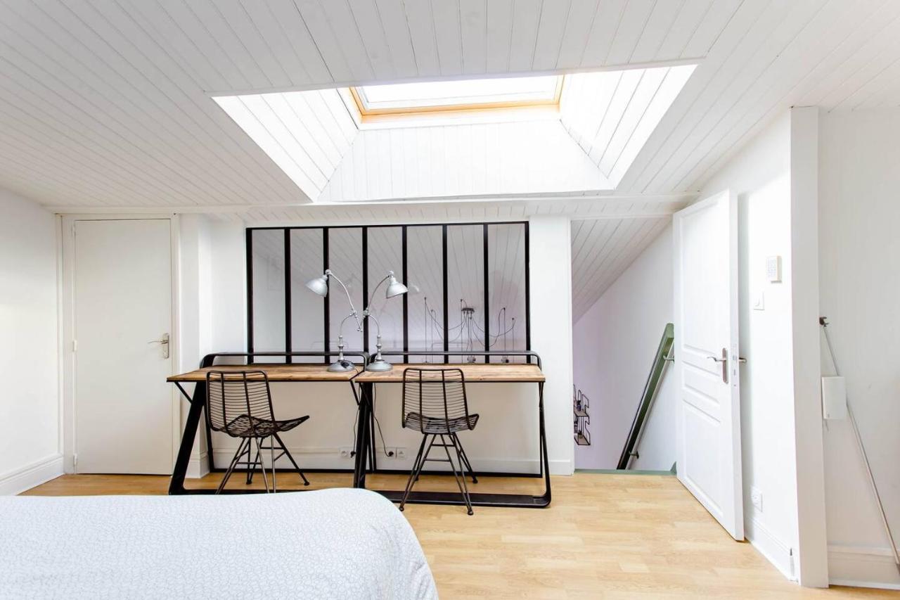 Appartement Superbe Duplex De 70m2 Avec 2 Chambres En Hyper Centre Au Calme Sur Cour Classé 3 Etoiles Avec Parking En Option La Rochelle (Charente-Maritime)