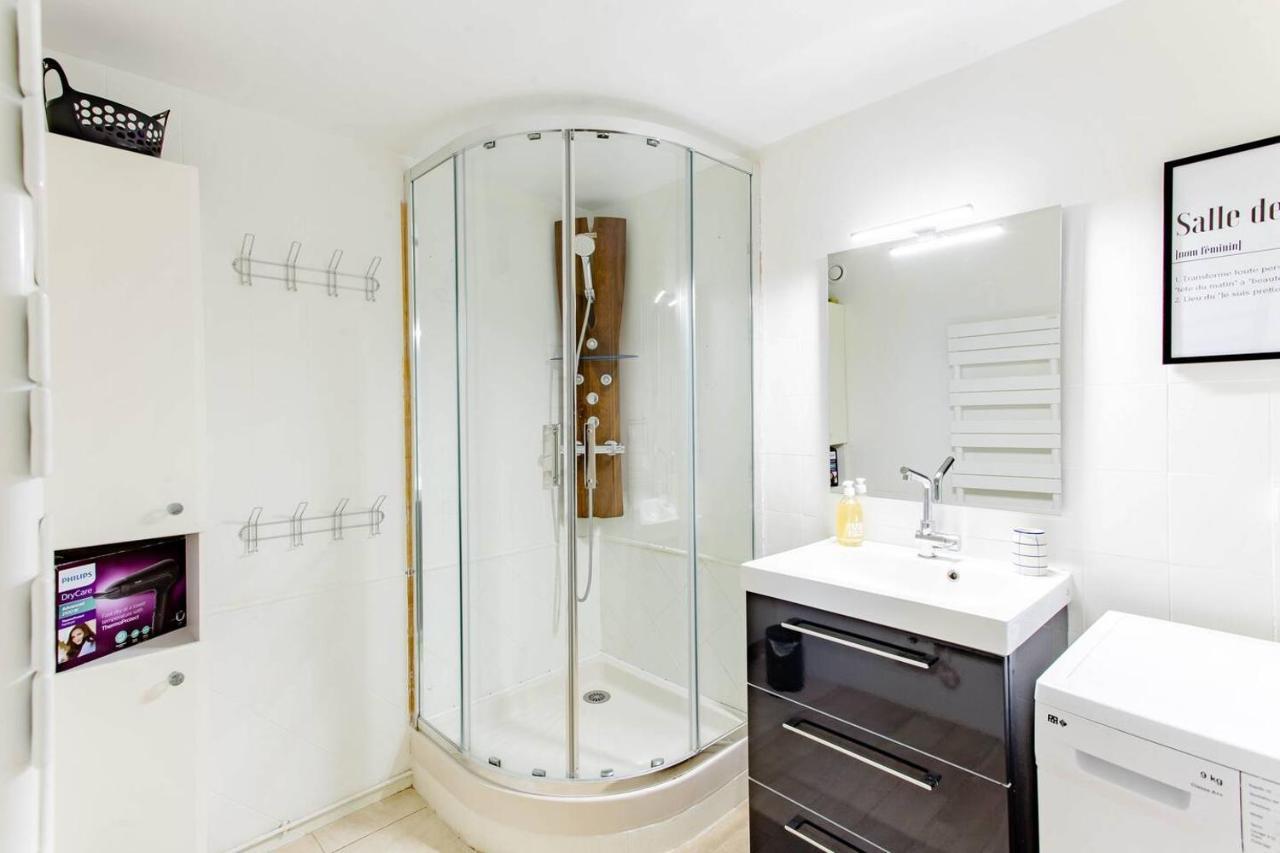 Superbe Duplex De 70m2 Avec 2 Chambres En Hyper Centre Au Calme Sur Cour Classe 3 Etoiles Avec Parking En Option