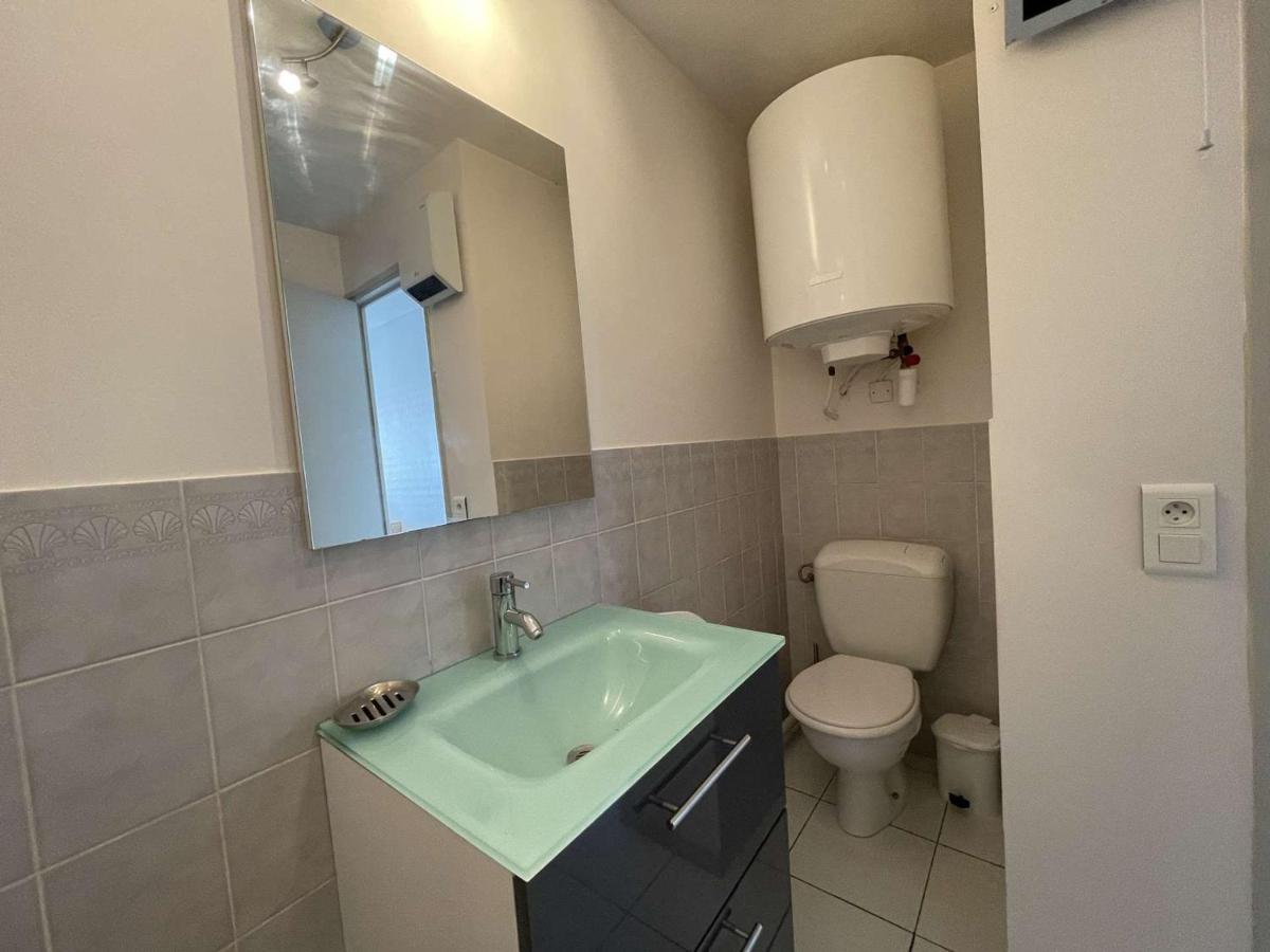 Avec Terrasse Et Parking, Proche - La Rochelle - Fr-1-246-607 * La Rochelle (Charente-Maritime)