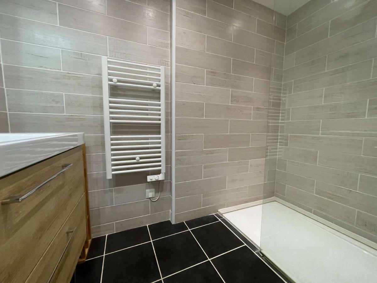 Appartement La Rochelle, 2 Pièces, 4 Personnes - Fr-1-246-49 *
