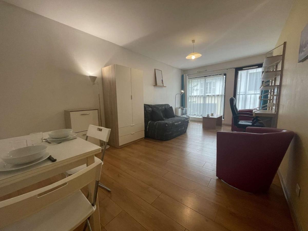 Appartement La Rochelle, 1 Pièce, 2 Personnes - Fr-1-246-621 *