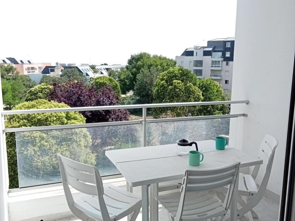 Apartment Ensoleille Proche Plage, 4 Pers, La Rochelle - Fr-1-551-38 *