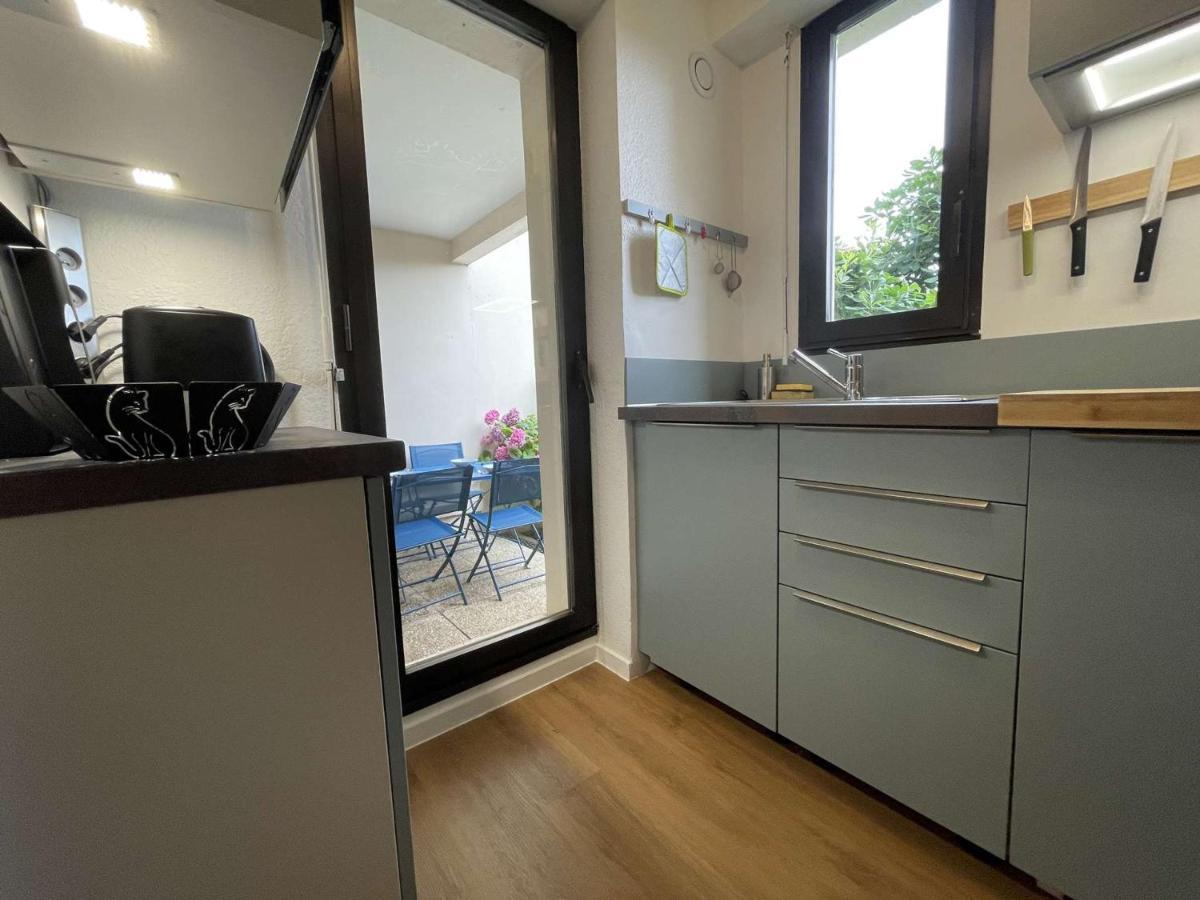 Cosy Avec Terrasse, Piscine Et Proche A La Rochelle - Fr-1-246-627 Apartment *