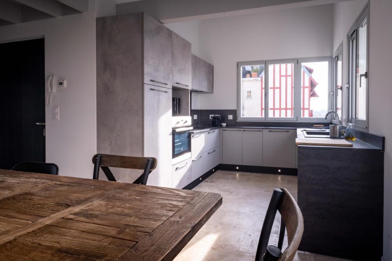 Apartment Duplex Vue Sur Tour Remparts 3