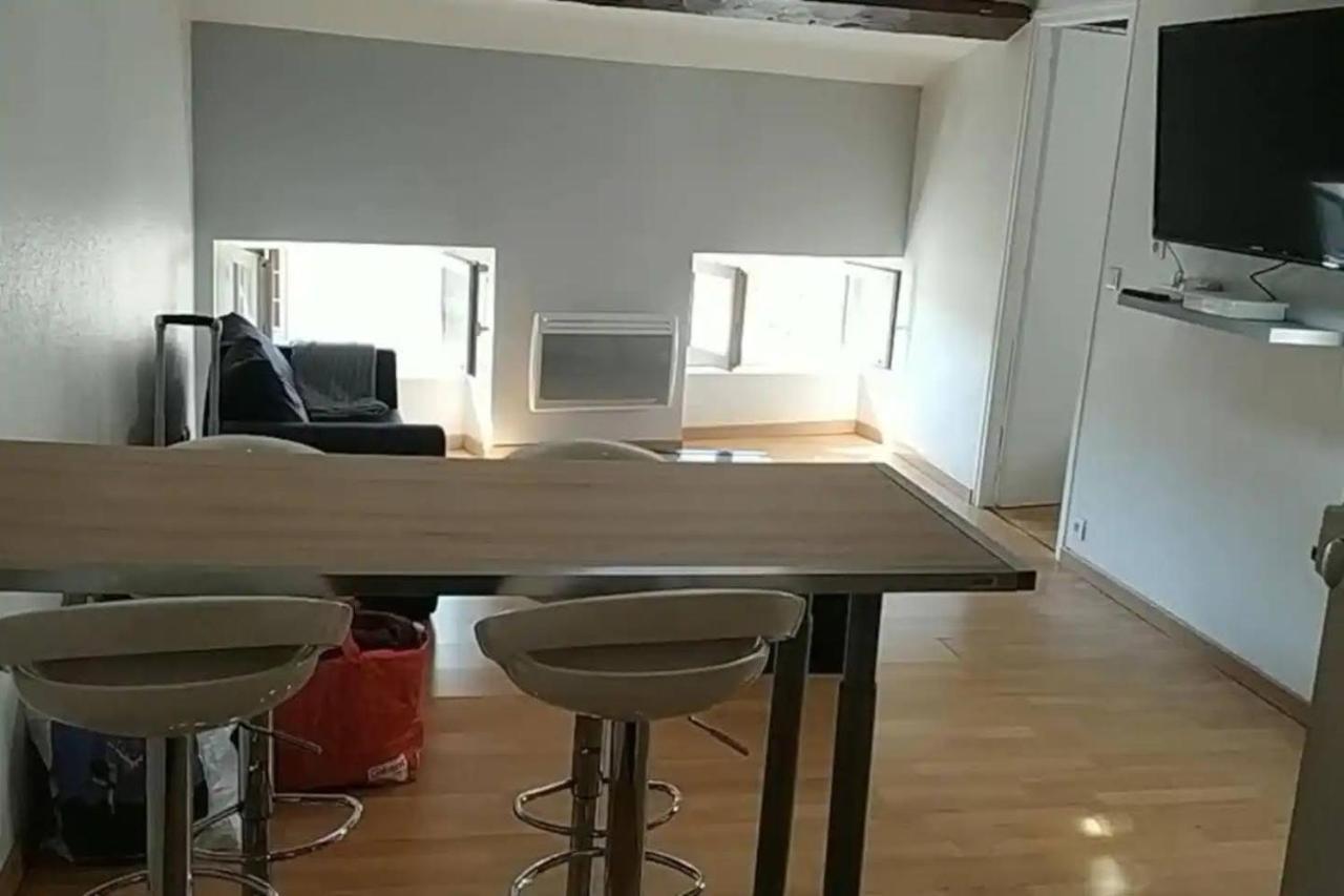 Apartment Proche Marche Au Coeur Du Centre + Wifi