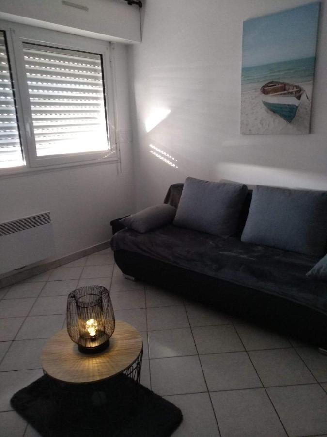 6 Places A 200m De L'ocean * La Rochelle (Charente-Maritime)