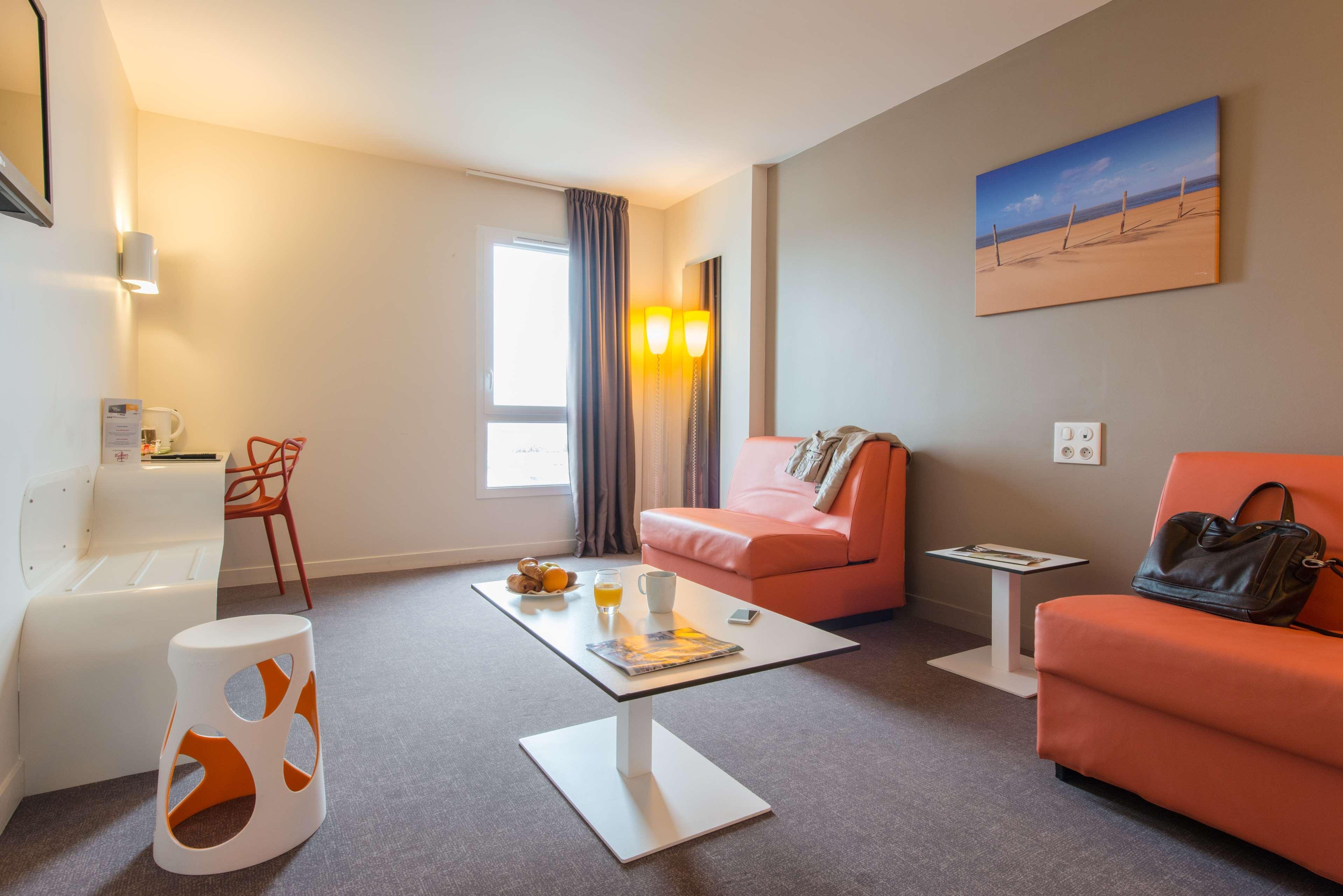 Hotel Kyriad La Rochelle Centre - Les Minimes 3*