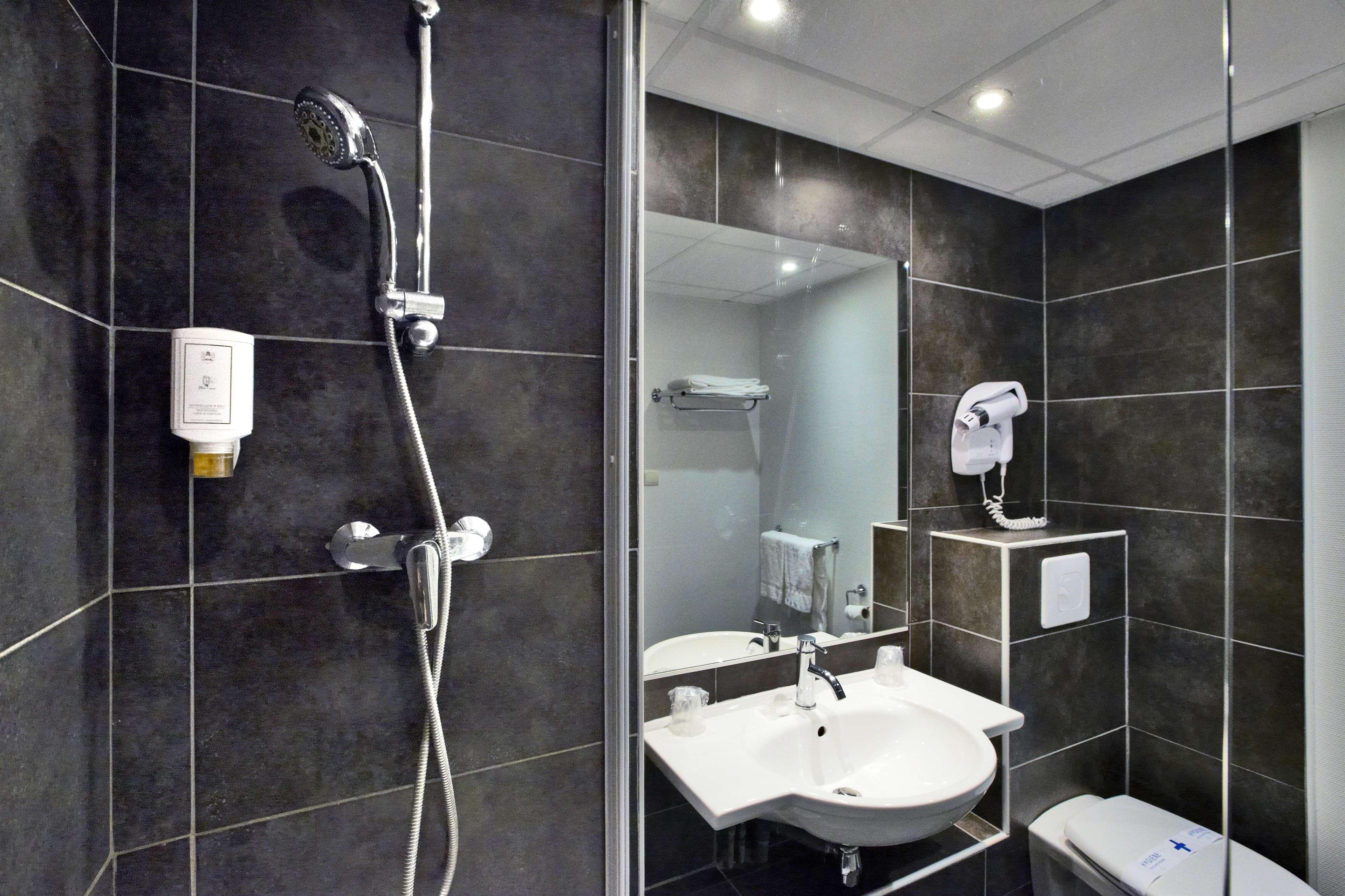 Kyriad La Rochelle Centre Hotel