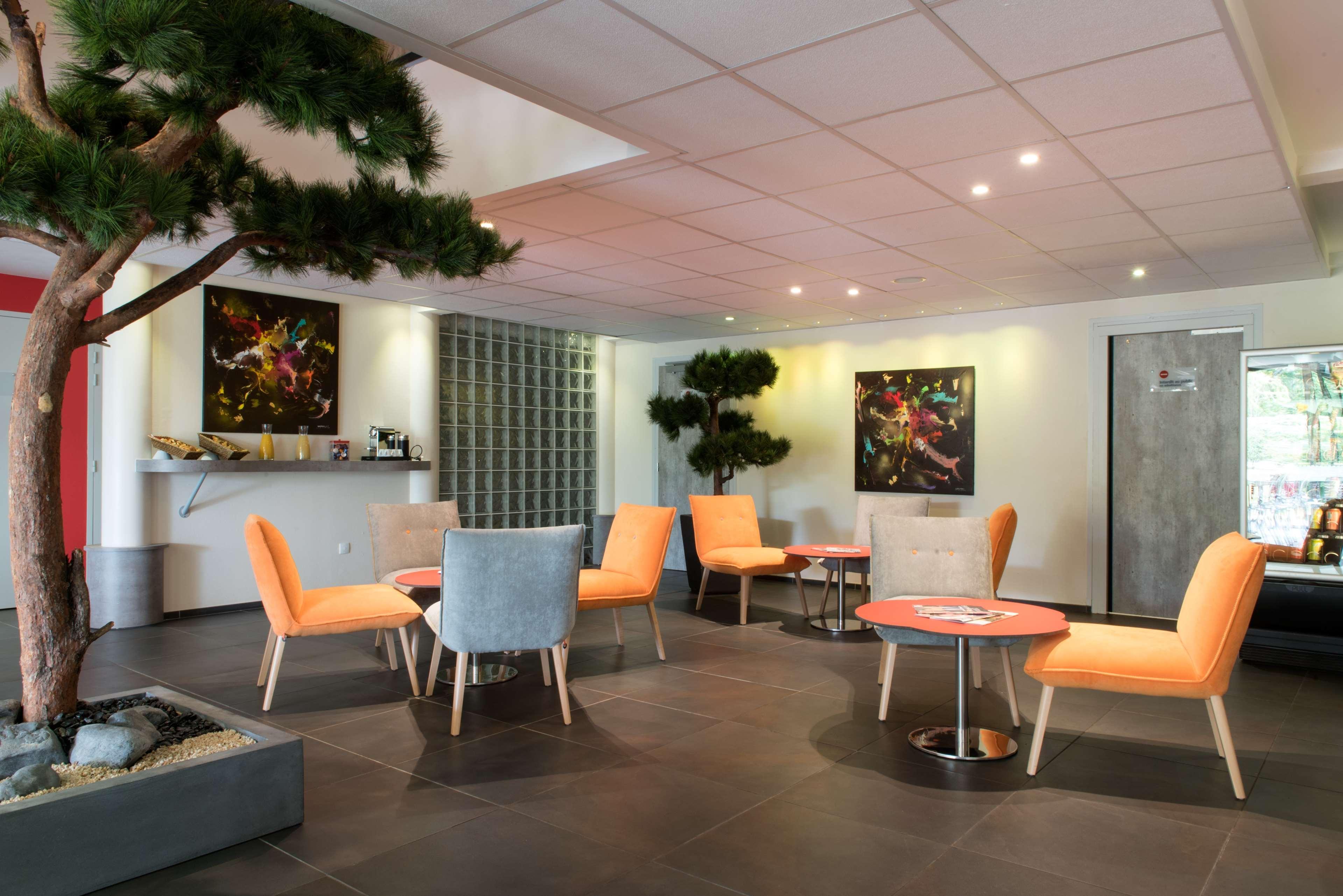 Kyriad La Rochelle Centre Hotel