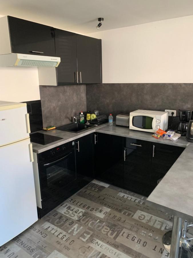 Apartment Confort En Mezzanine A 20mn A Pied Du Centre-ville Avec Tv Et Wifi