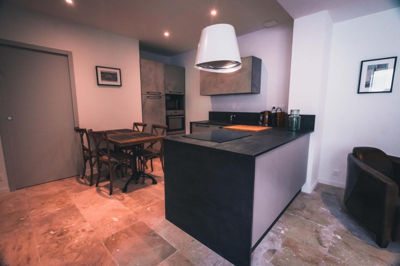 Avec Cour Privee Centre Classe 4 Etoiles Remparts 1 Apartment La Rochelle (Charente-Maritime)