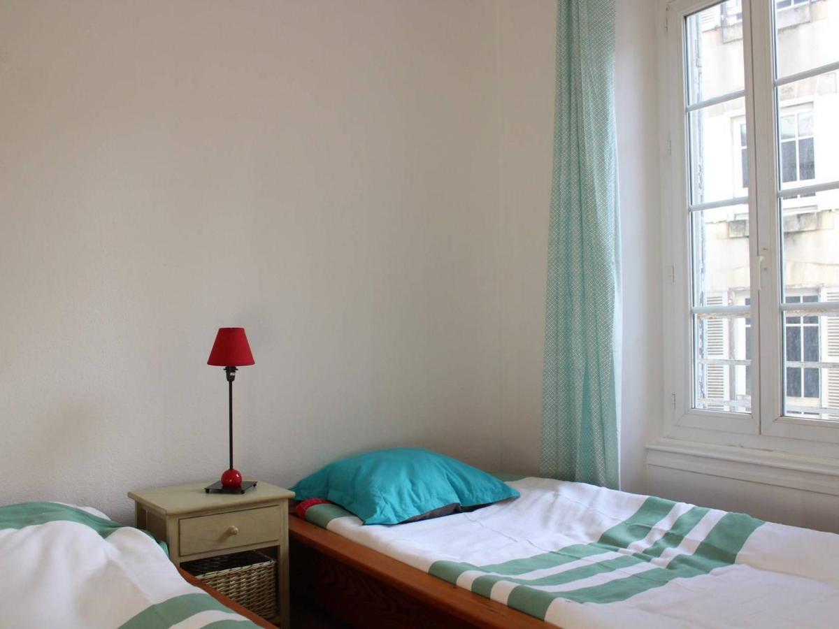 Apartment Colore 3 Pieces, 6 Couchages, Centre La Rochelle - Fr-1-246-546 *