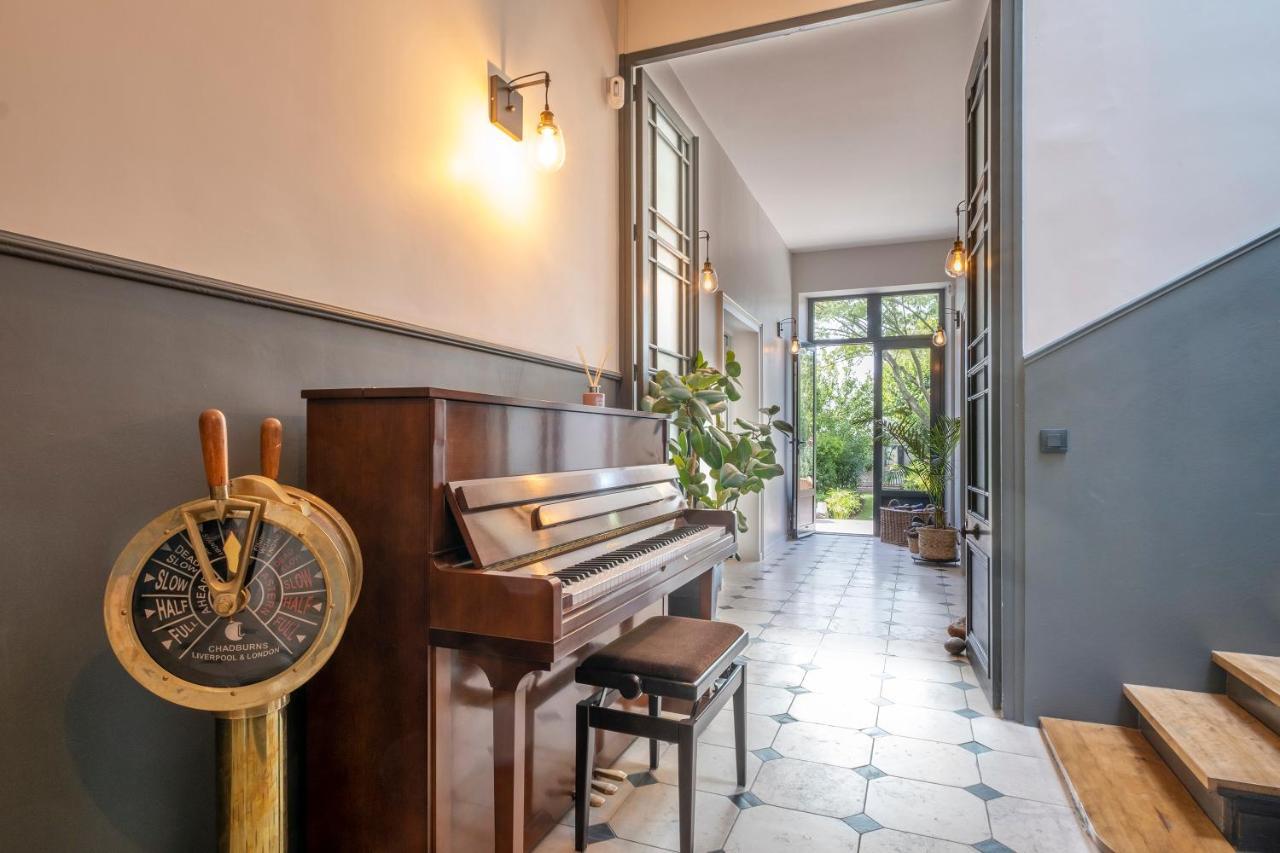 Escale Rochelaise B&b, Bain Nordique Et Sauna Tonneau Bed & Breakfast La Rochelle (Charente-Maritime)