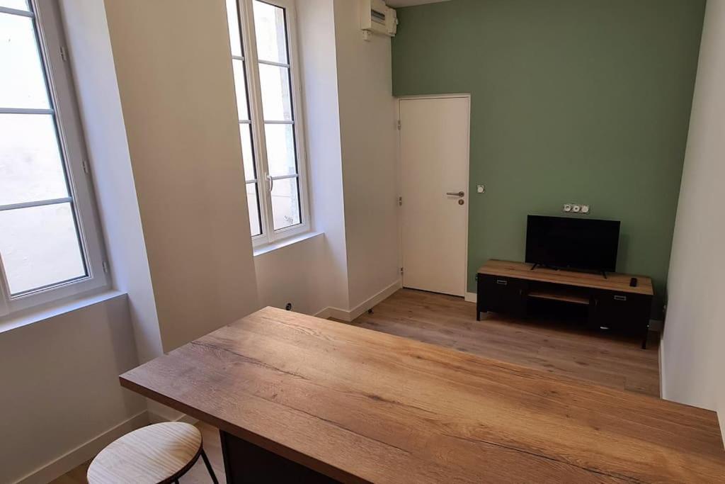 Apartment Neuf Au Coeur De La Rochelle *