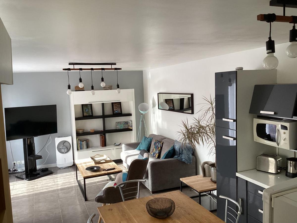 Joli 40 M2 Avec Jardin Et Terrasse