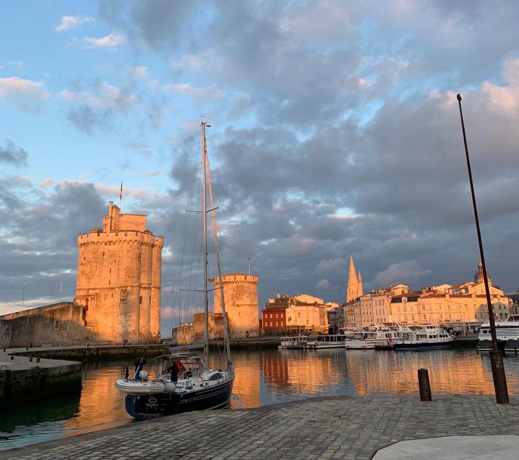 Apartment Nuits Oceanes A La Rochelle Avec Parking Privatif