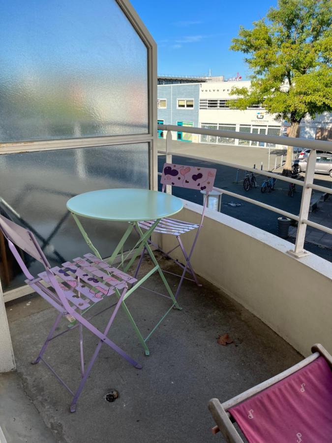 Au Coeur Du Centre De La Rochelle Au Calme Avec Stationnement Gratuit