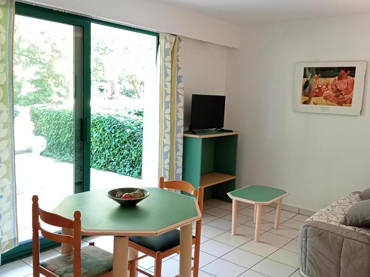 Appartement La Rochelle, 1 Pièce, 2 Personnes - Fr-1-551-25 *