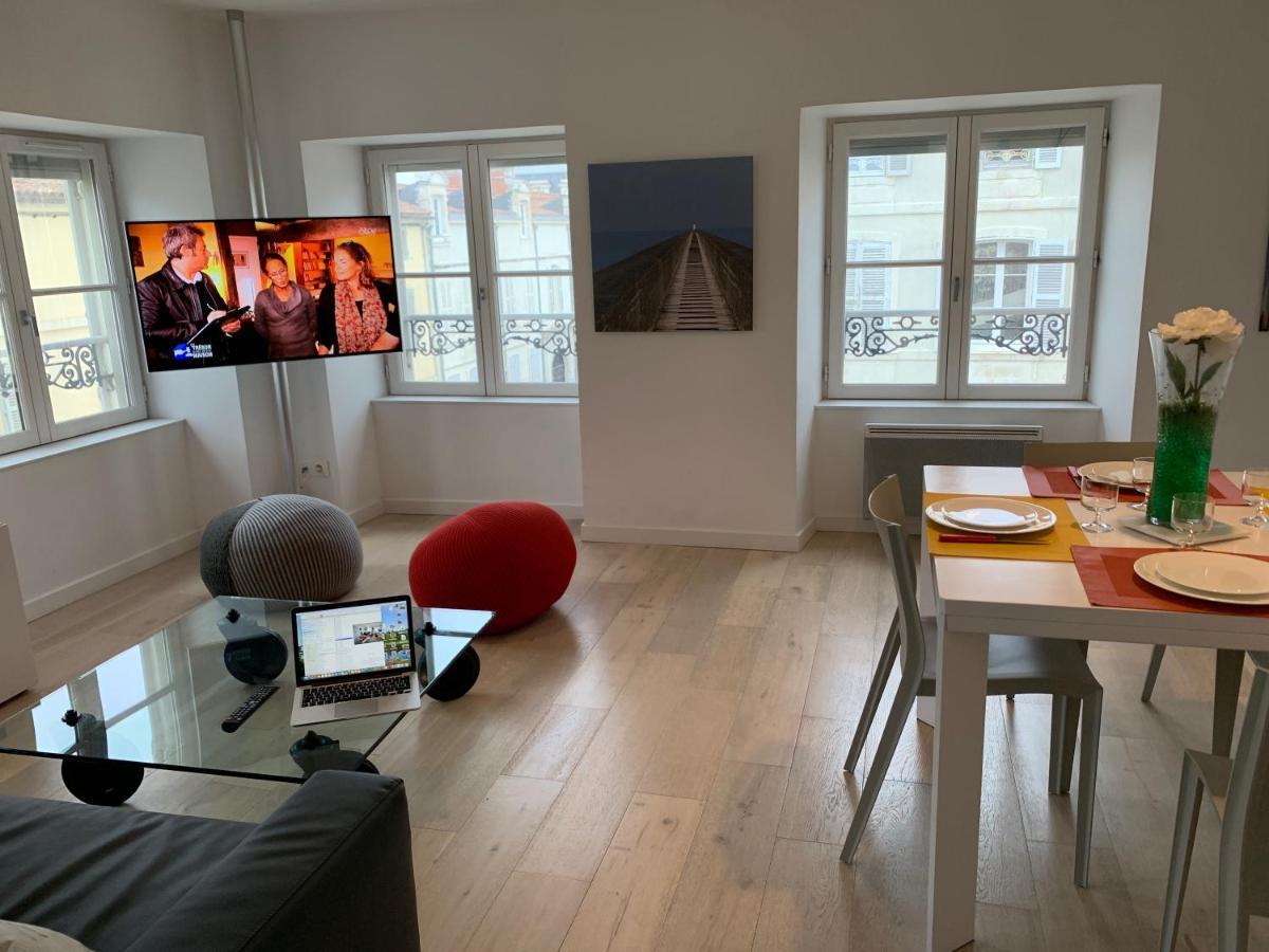 Le Ti Rochelais, Superbe Appart, Design, Cosy, Vieux-port Au Calme Appartement *